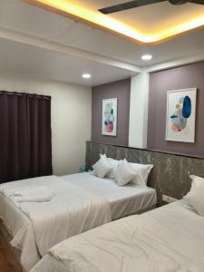 VIJAY BALAJI MAHAL AC