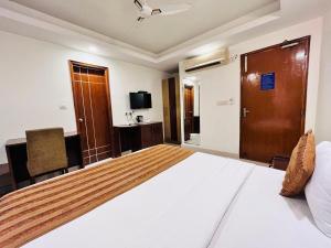 Hotel Ganga Ashoka- 100m from Ganga Ghat