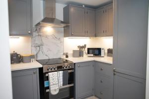 Dolphin View New Quay