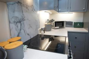 Dolphin View New Quay