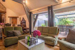 Gîte de qualité pour 11 personnes - Salle de jeux en option