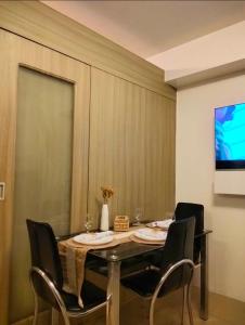 Urban Haven at Shore Residences Near MOA