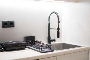 AtheNeon Deluxe Suite