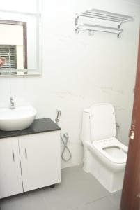 Mano Residency by NIRA Hospitality- Just 3 Kms from Meenakshi Amman Temple