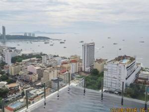 One bedroom Condo with pool view at The Base near Central Festival Pattaya