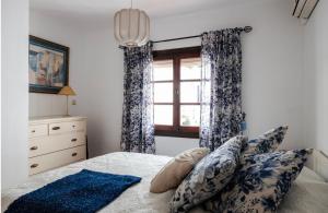 Terraced house with sea view