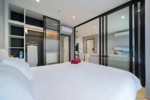 The Title Legendary D-605 1 BR Bangtao Beach