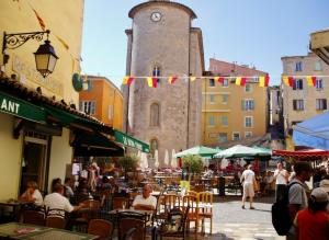 Villa Chateaubriand sur Hyères proche du centre