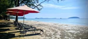 Mary Beach Hotel & Resort