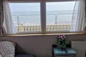 6Berth- FamilyFriendly- PetFriendly- BeachAdjacent