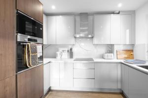 The Isleworth Garden Retreat 3BR 2BA with Gated Parking