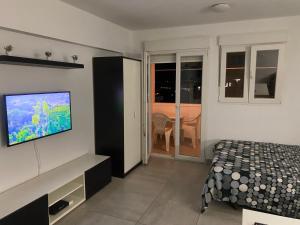 Estudio Cala Mayor con terraza y vistas