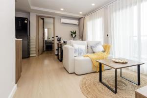 The SPACE Apartment 614