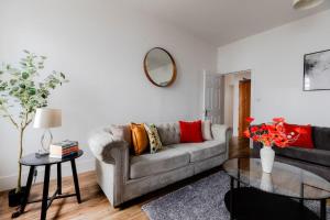 The Regency | Seafront Lux Apartments!