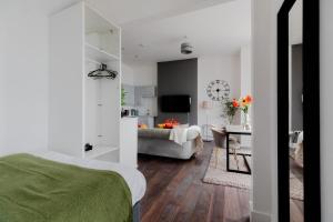 The Regency | Seafront Lux Apartments!