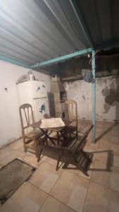 Casa 2 quartos próx a martin de Sá