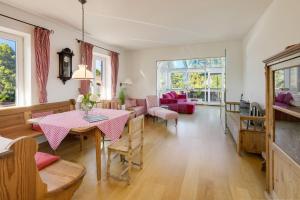 Ferienwohnung Tegernsee-Blick mit Bergblick