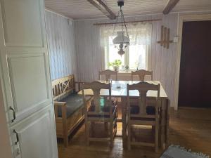 Dog-friendly cottage with boat & private jetty at Tjörn SE09170