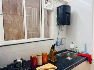 Orchid 002 City View Couple friendly Amanora Town