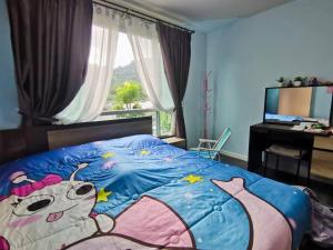 Valley Mountain ViewCity Proximity Golden Eight Apartment