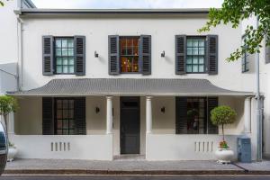 Neighbourhood Quarters