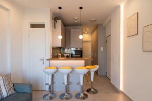 Chic & Stylish 6th Floor Penthouse