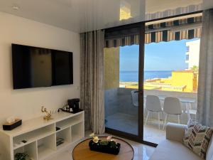 Elegant seaside apartment in Playa de la Arena