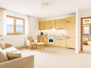 Apartment Ferienwohnungen Hochfeld-4 by Interhome