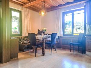 Apartment Appartement 2 by Interhome