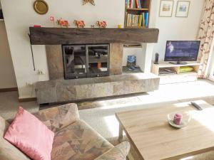 Apartment Curnera 9-4 by Interhome