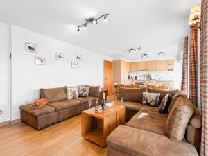 Apartment Les Aiguilles Vertes Rez supérieur by Interhome