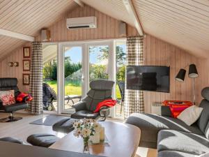 Holiday Home Gerarda - 450m from the sea by Interhome