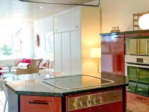 Apartment Center Communal 1D by Interhome