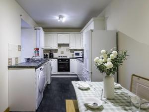 Apartment Pitgaveny Apartment by Interhome