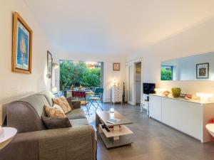 Apartment du Bailli-3 by Interhome