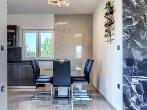 Holiday Home Damir by Interhome