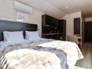 Holiday Home Visit pyhä cabins g by Interhome