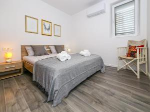 Holiday Home Ambi by Interhome