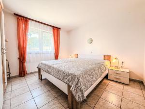 Apartment Ana-1 by Interhome