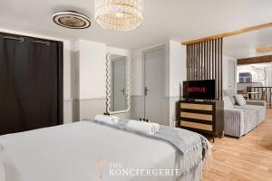 Elegant pied a terre proche de republique