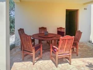 Holiday Home Sandra by Interhome