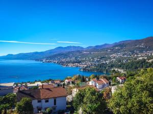 Apartment Sea View-3 by Interhome