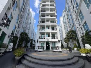 Olympus City Garden Condo Pattaya High Floor 8F