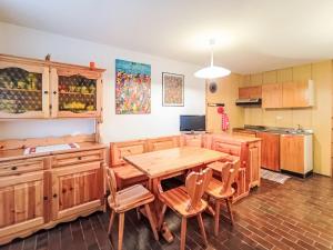 Apartment Appartamento Matilde by Interhome