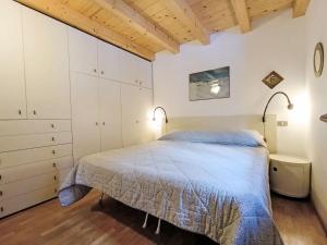 Apartment Genziana-5 by Interhome