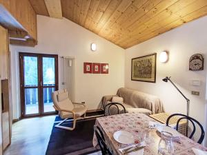 Apartment Genziana-5 by Interhome