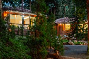 เดอะริเวอร์ แม่กำปอง The River Maekampong Chiang Mai