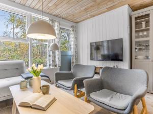 Holiday Home Catha - 200m from the sea by Interhome