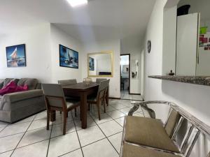 Ap em Condomínio Frente Mar - Ingleses Norte