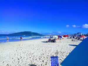 Ap em Condomínio Frente Mar - Ingleses Norte